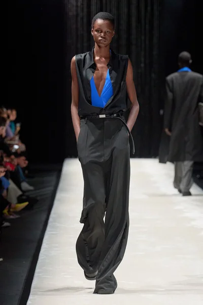 Look 34